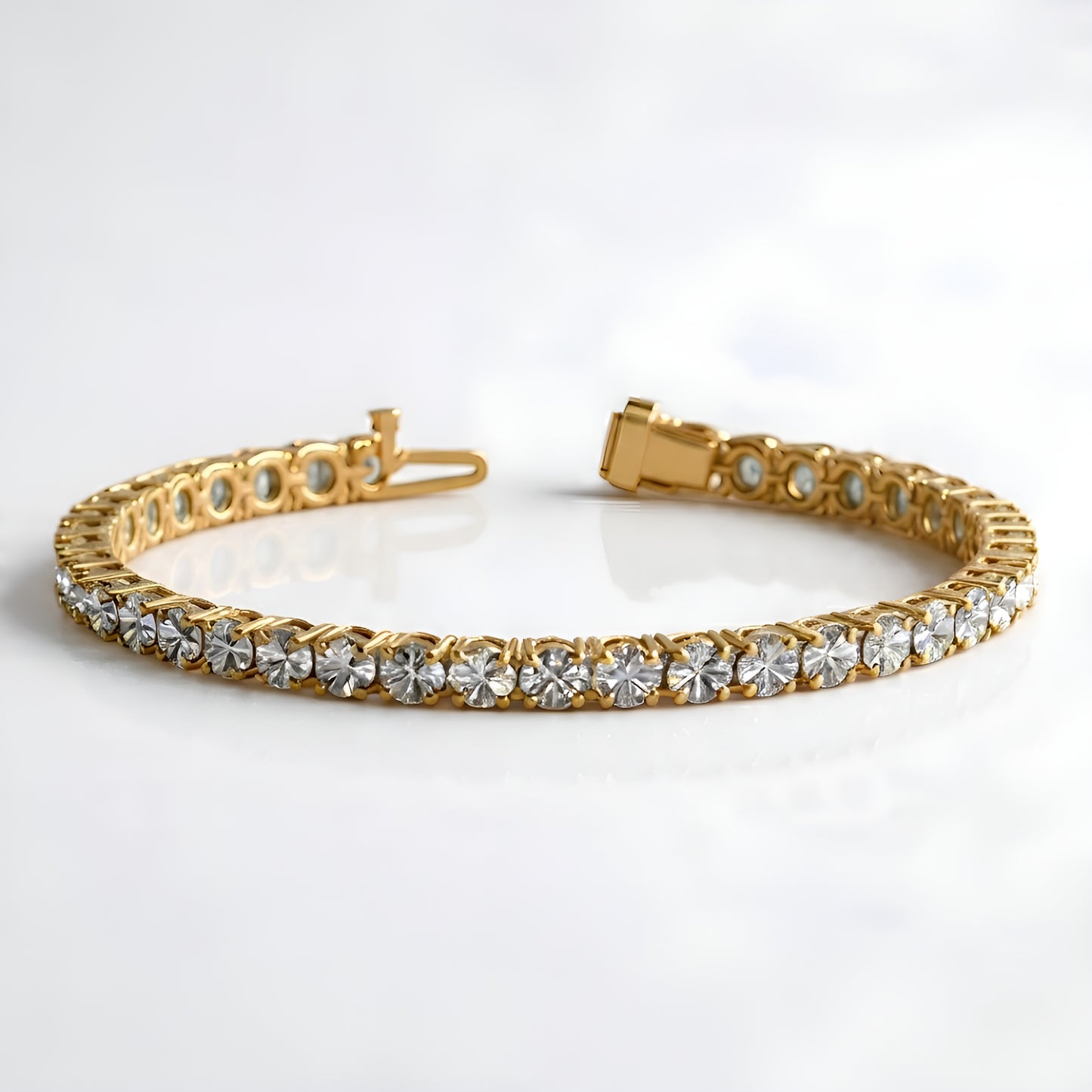 LAB GROWN ROUND DIAMOND TENNIS BRACELET IN YELLOW GOLD (8 CCTW F/G VS2/SI1)